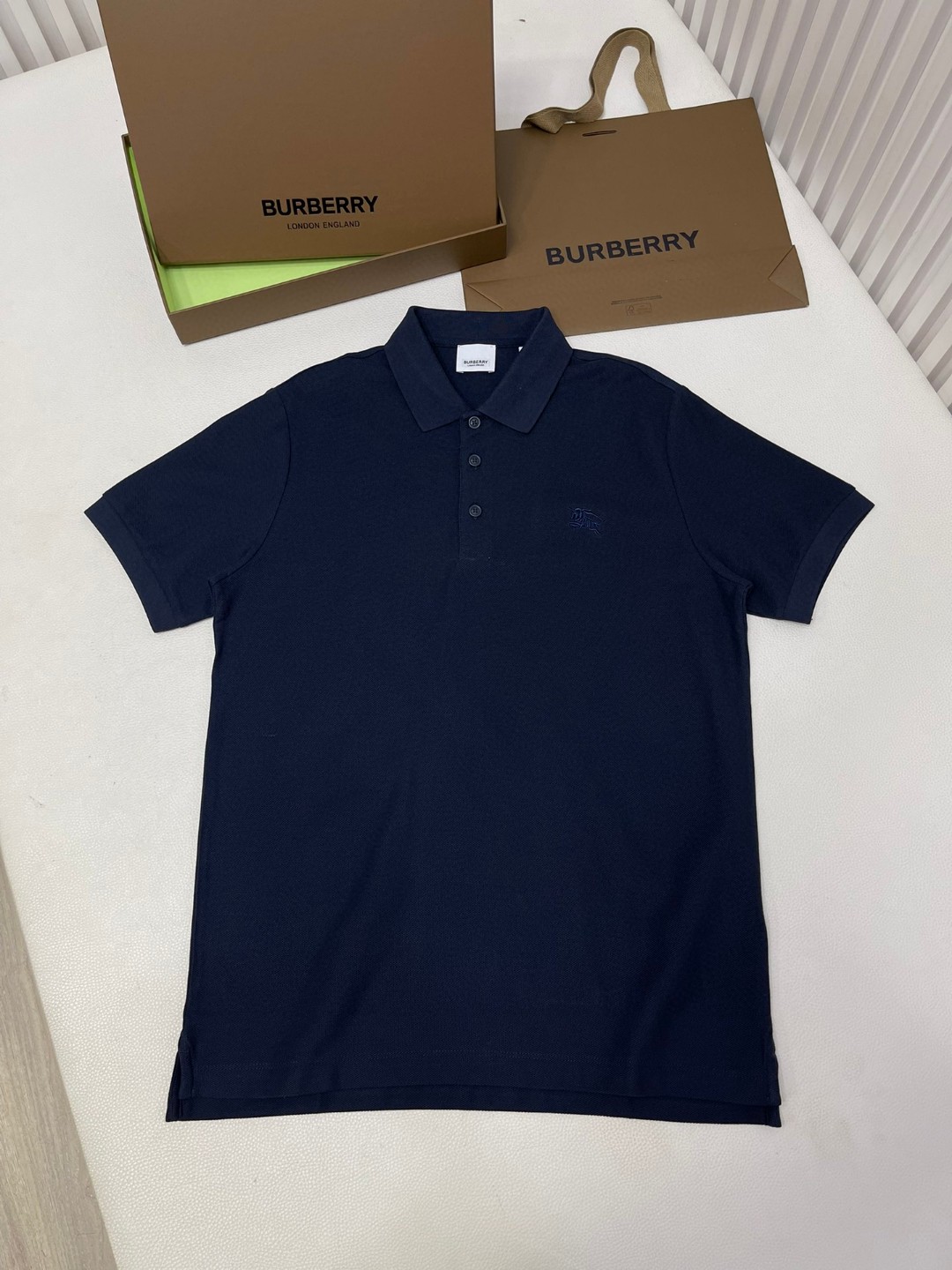 Burberry 巴宝莉 纯色刺绣战马图案Polo衫 短袖 T恤 圆领 短款 夏季 黑色 白色 酒红色 80991651