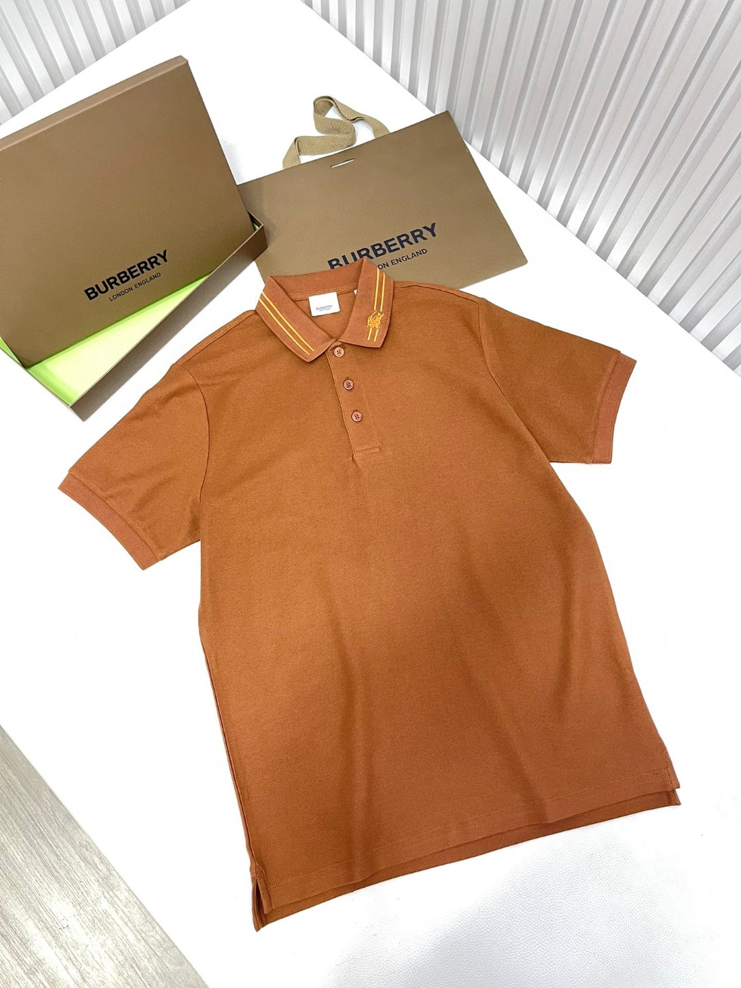 Burberry 巴宝莉 纯色刺绣战马条纹领Polo衫 短袖 T恤 圆领 短款 夏季 黑色 白色 棕色 80707741