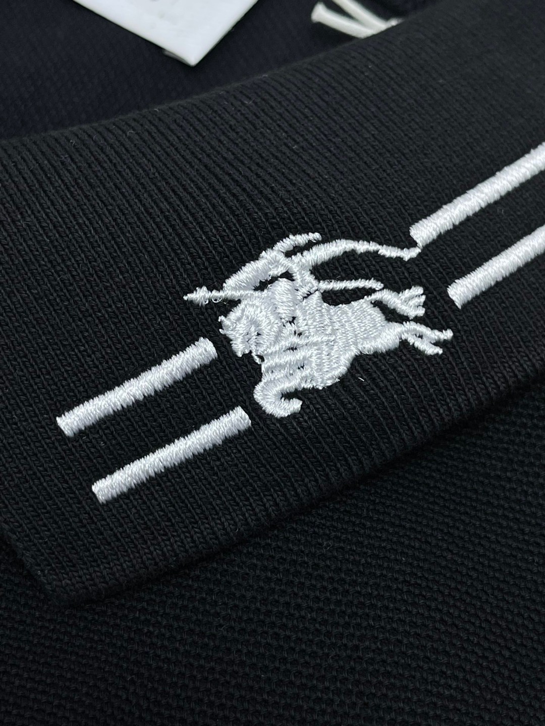 Burberry 巴宝莉 纯色刺绣战马条纹领Polo衫 短袖 T恤 圆领 短款 夏季 黑色 白色 棕色 80707741