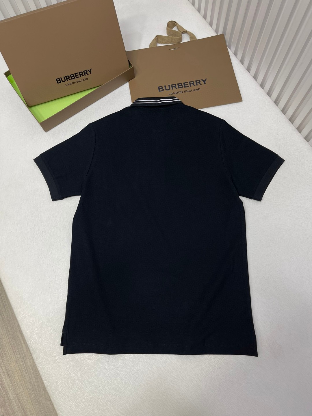 Burberry 巴宝莉 纯色刺绣战马条纹领Polo衫 短袖 T恤 圆领 短款 夏季 黑色 白色 棕色 80707741