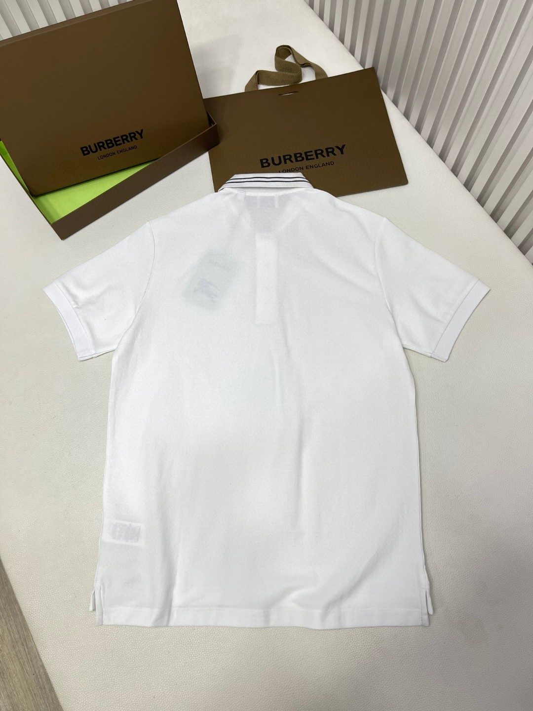 Burberry 巴宝莉 纯色刺绣战马条纹领Polo衫 短袖 T恤 圆领 短款 夏季 黑色 白色 棕色 80707741