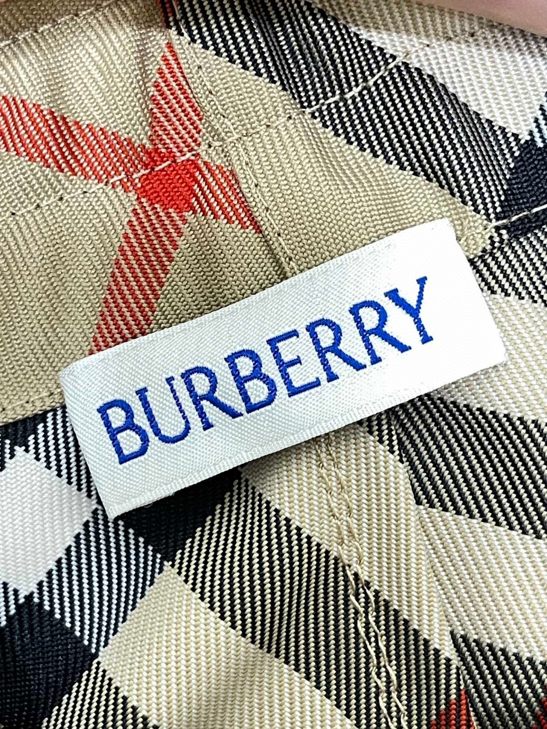 Burberry 巴宝莉 格纹拉链口袋刺绣战马图案松紧腰短裤 裤子 休闲裤 灰色 米色 