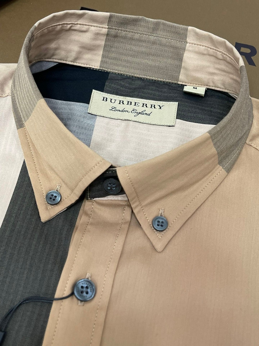 Burberry 巴宝莉 格纹翻领单排扣衬衫 短袖 夏季 蓝色 黑色 绿色 80876371