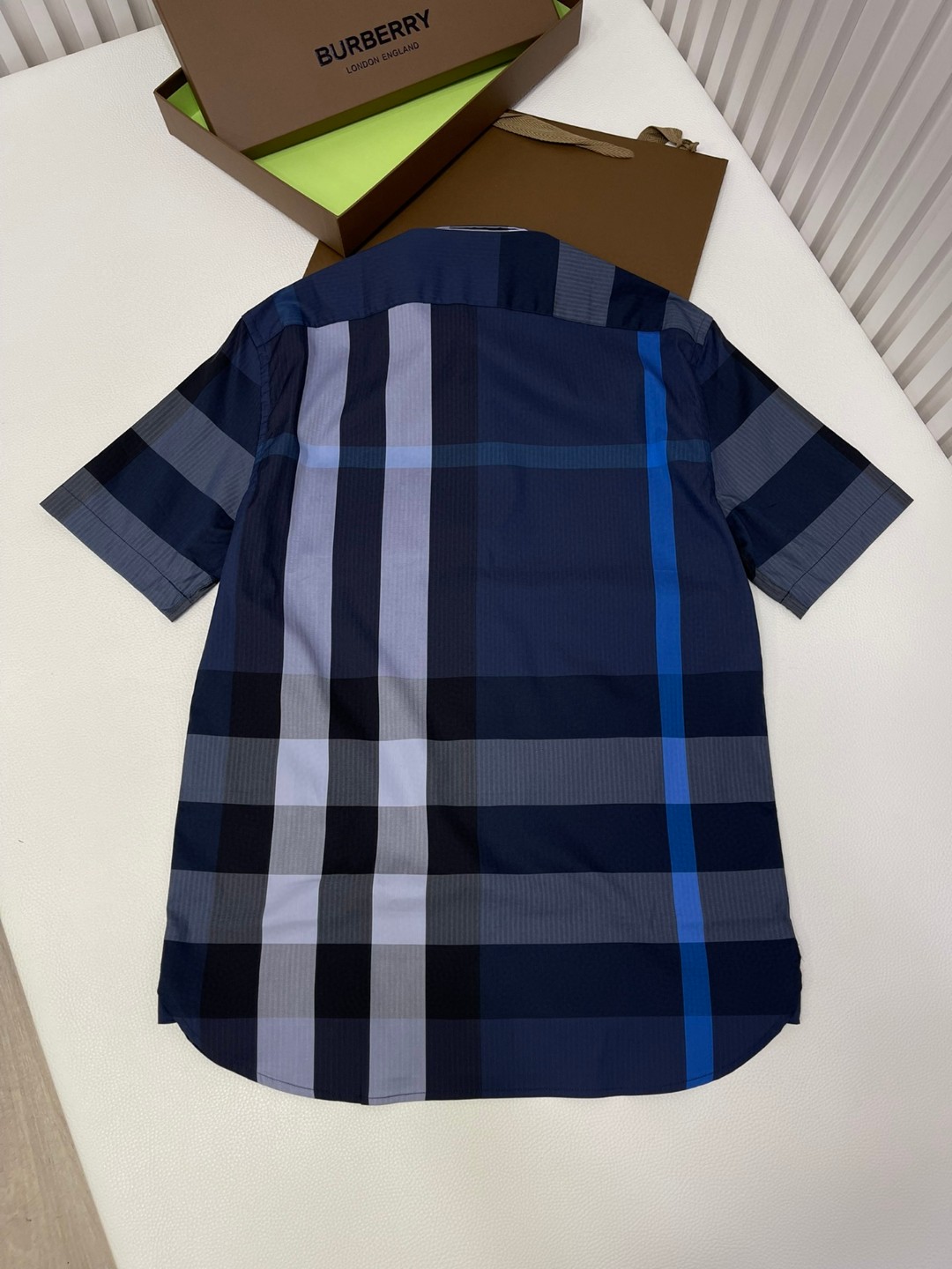 Burberry 巴宝莉 格纹翻领单排扣衬衫 短袖 夏季 蓝色 黑色 绿色 80876371