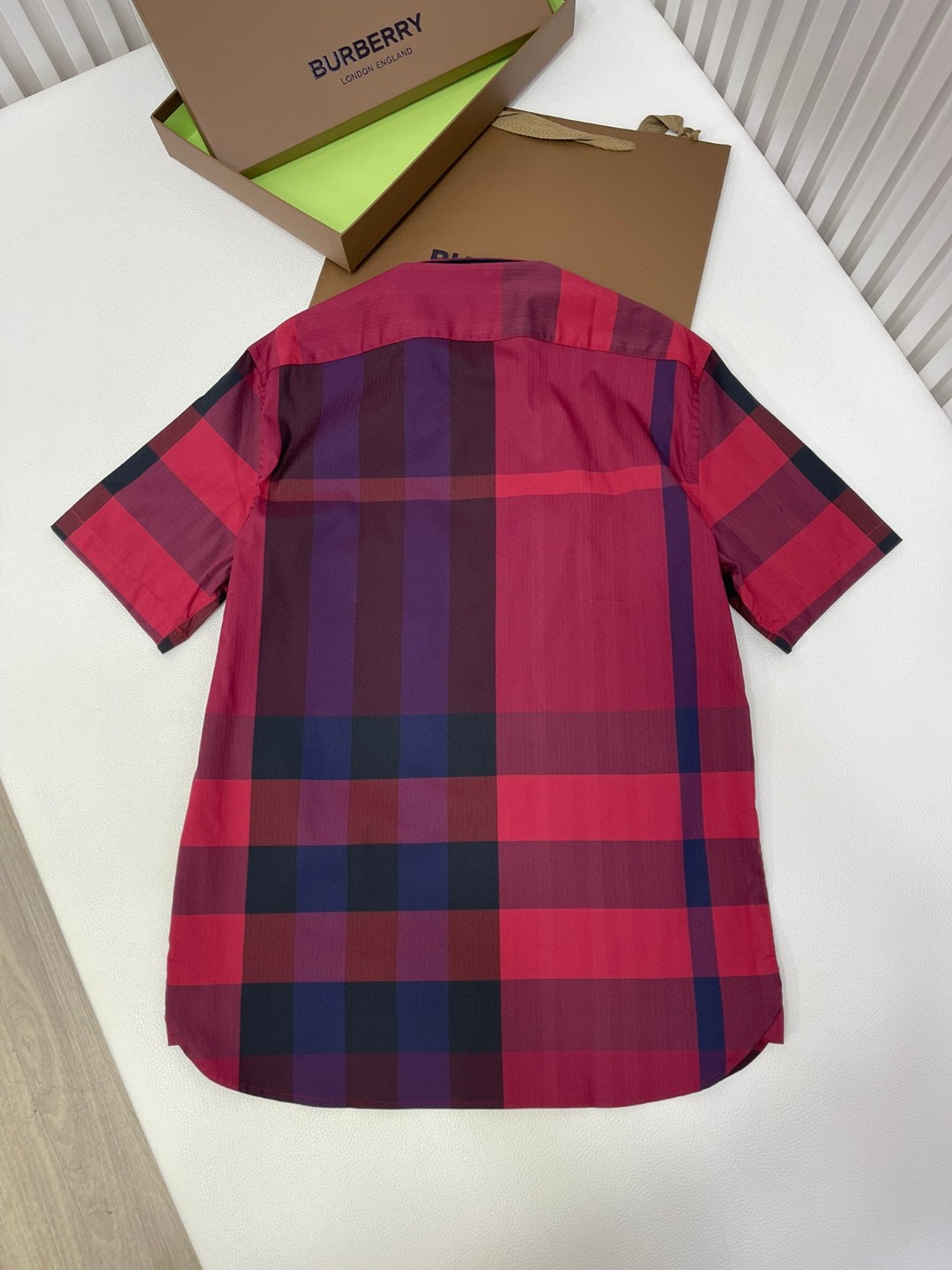 Burberry 巴宝莉 格纹翻领单排扣衬衫 短袖 夏季 蓝色 黑色 绿色 80876371