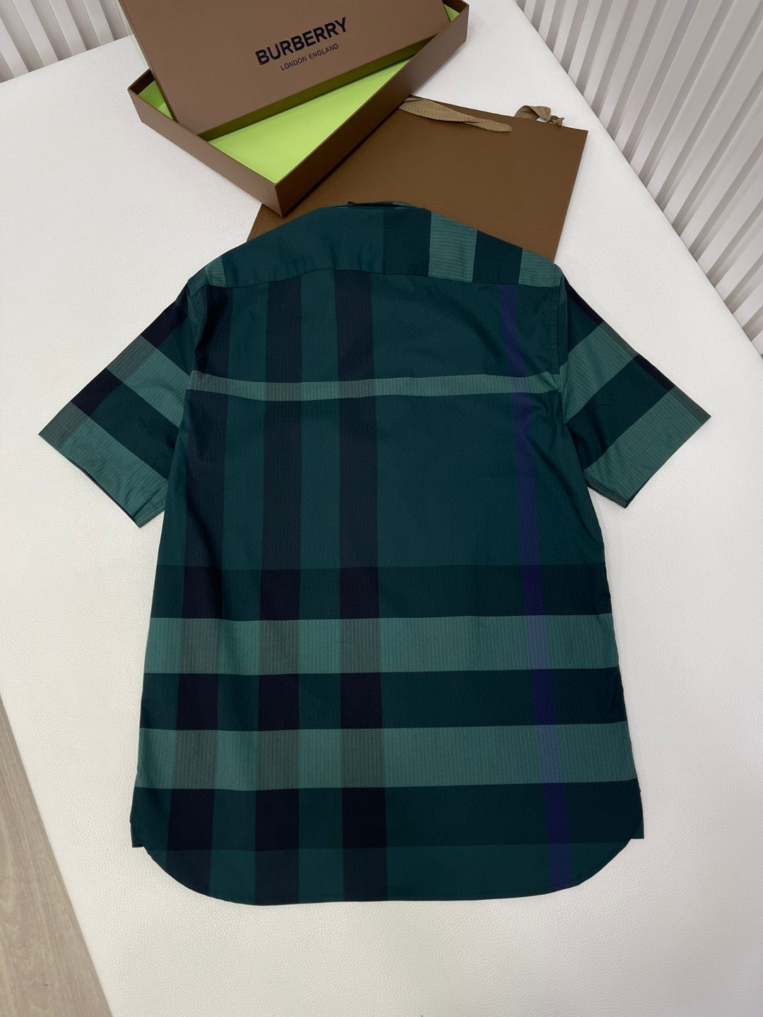 Burberry 巴宝莉 格纹翻领单排扣衬衫 短袖 夏季 蓝色 黑色 绿色 80876371