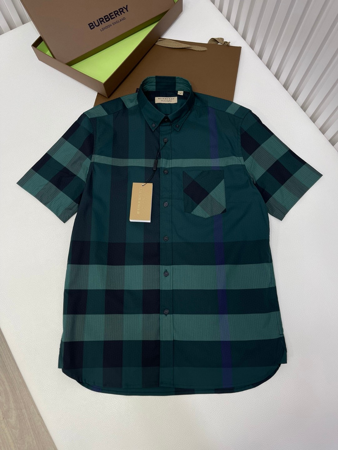 Burberry 巴宝莉 格纹翻领单排扣衬衫 短袖 夏季 蓝色 黑色 绿色 80876371