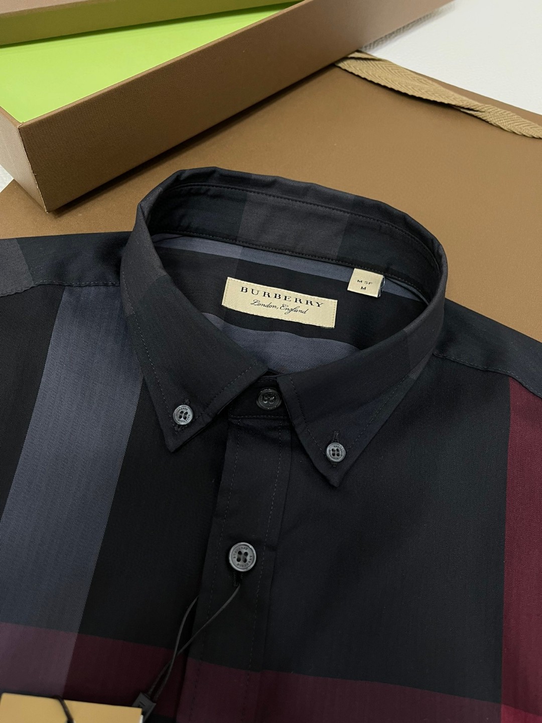 Burberry 巴宝莉 格纹翻领单排扣衬衫 短袖 夏季 蓝色 黑色 绿色 80876371