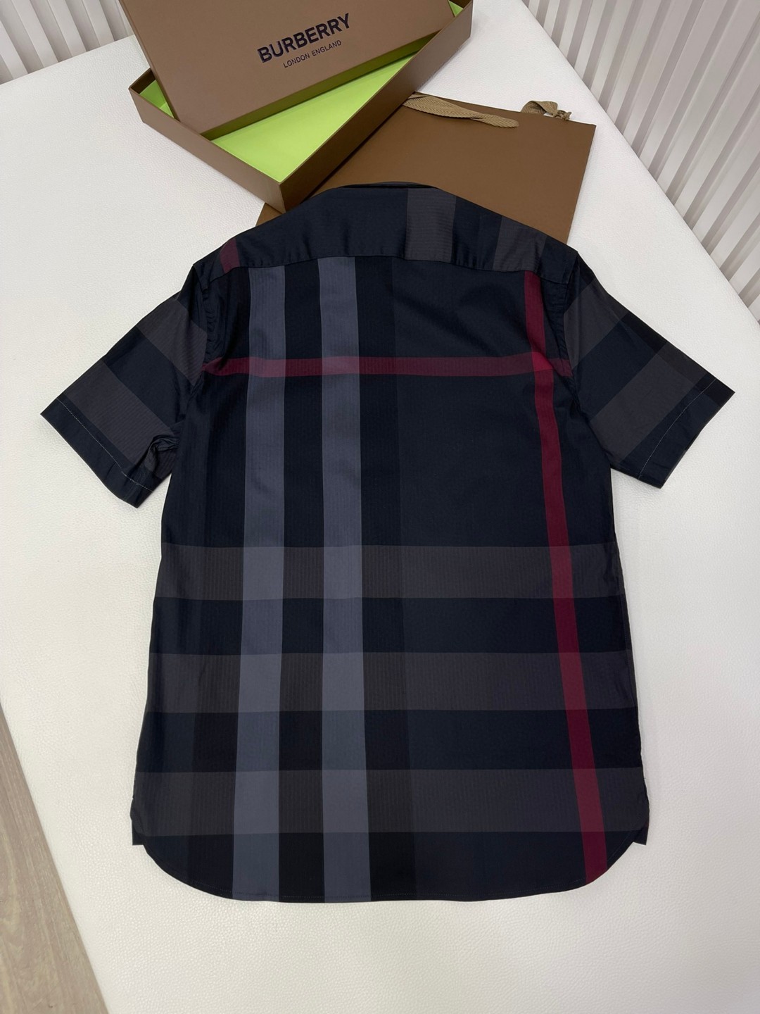 Burberry 巴宝莉 格纹翻领单排扣衬衫 短袖 夏季 蓝色 黑色 绿色 80876371