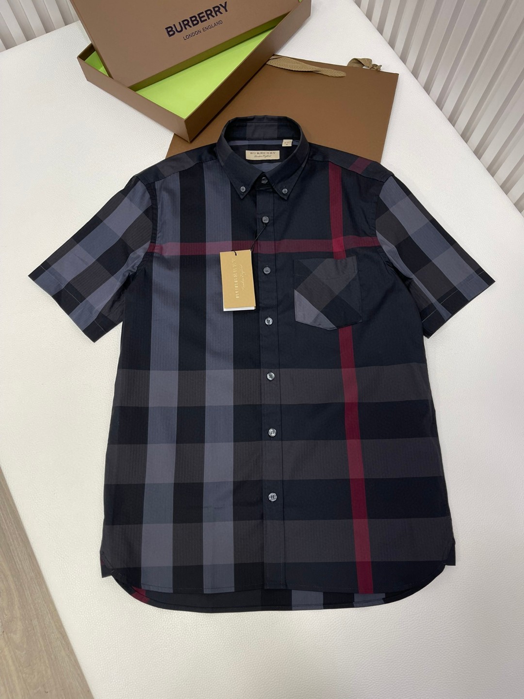 Burberry 巴宝莉 格纹翻领单排扣衬衫 短袖 夏季 蓝色 黑色 绿色 80876371
