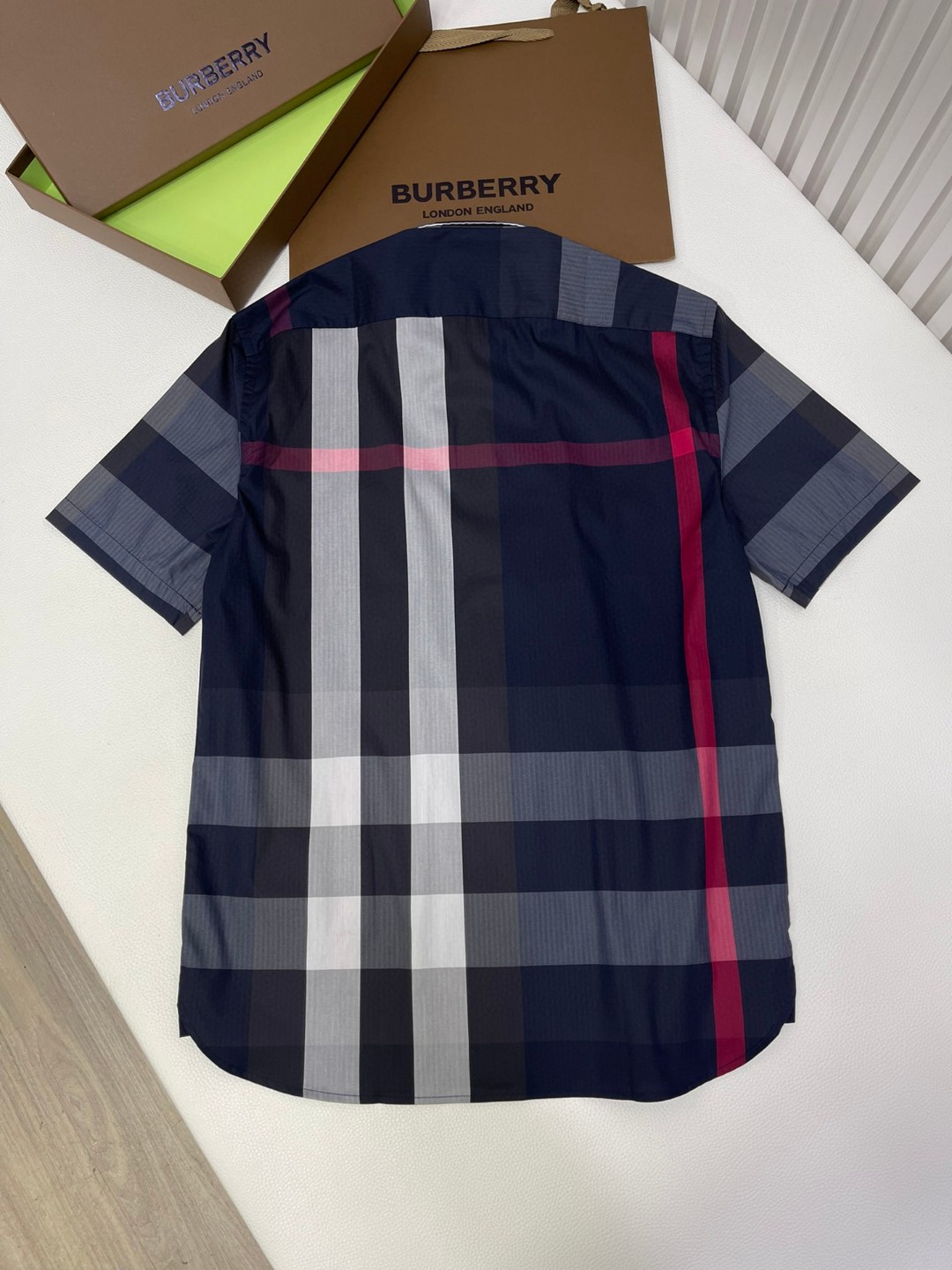 Burberry 巴宝莉 格纹翻领单排扣衬衫 短袖 夏季 蓝色 黑色 绿色 80876371