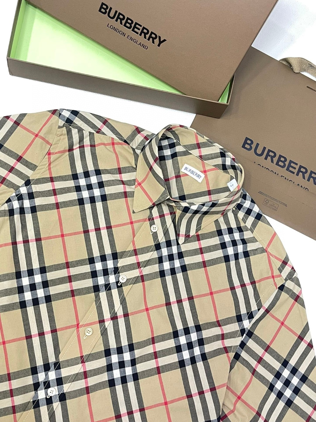 Burberry 巴宝莉 格纹单排扣衬衫 短袖 夏季 青苔色 沙色 80876371