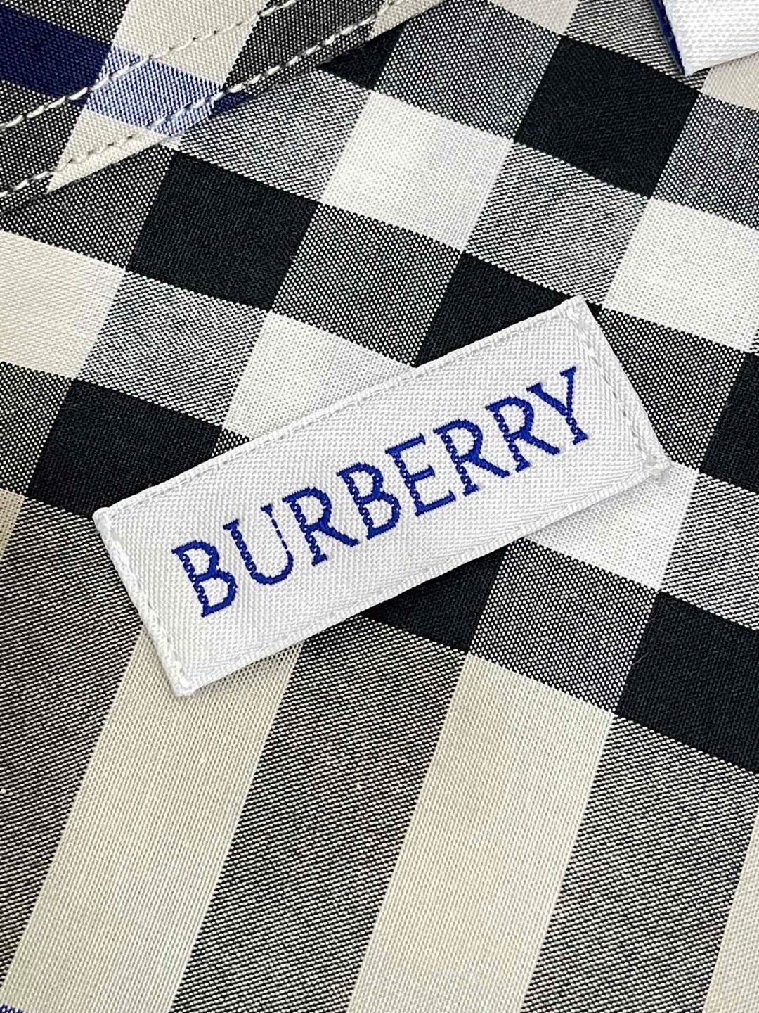 Burberry 巴宝莉 格纹单排扣衬衫 短袖 夏季 青苔色 沙色 80876371