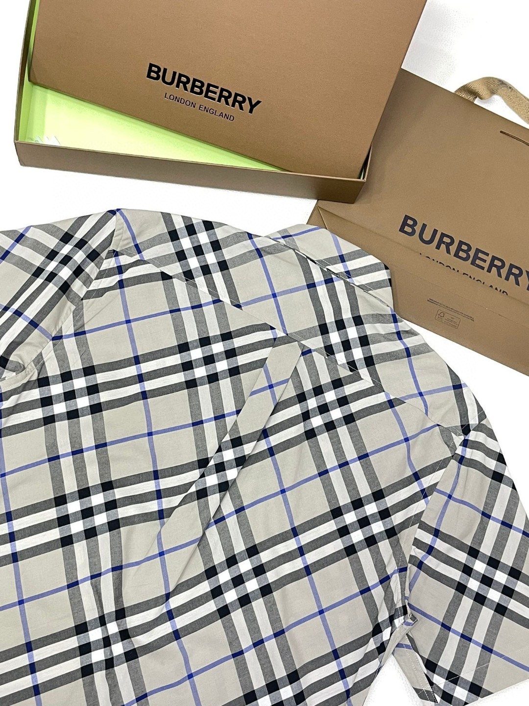 Burberry 巴宝莉 格纹单排扣衬衫 短袖 夏季 青苔色 沙色 80876371