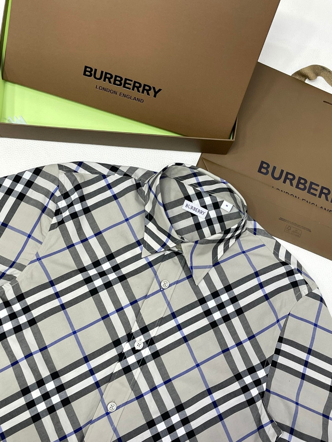 Burberry 巴宝莉 格纹单排扣衬衫 短袖 夏季 青苔色 沙色 80876371