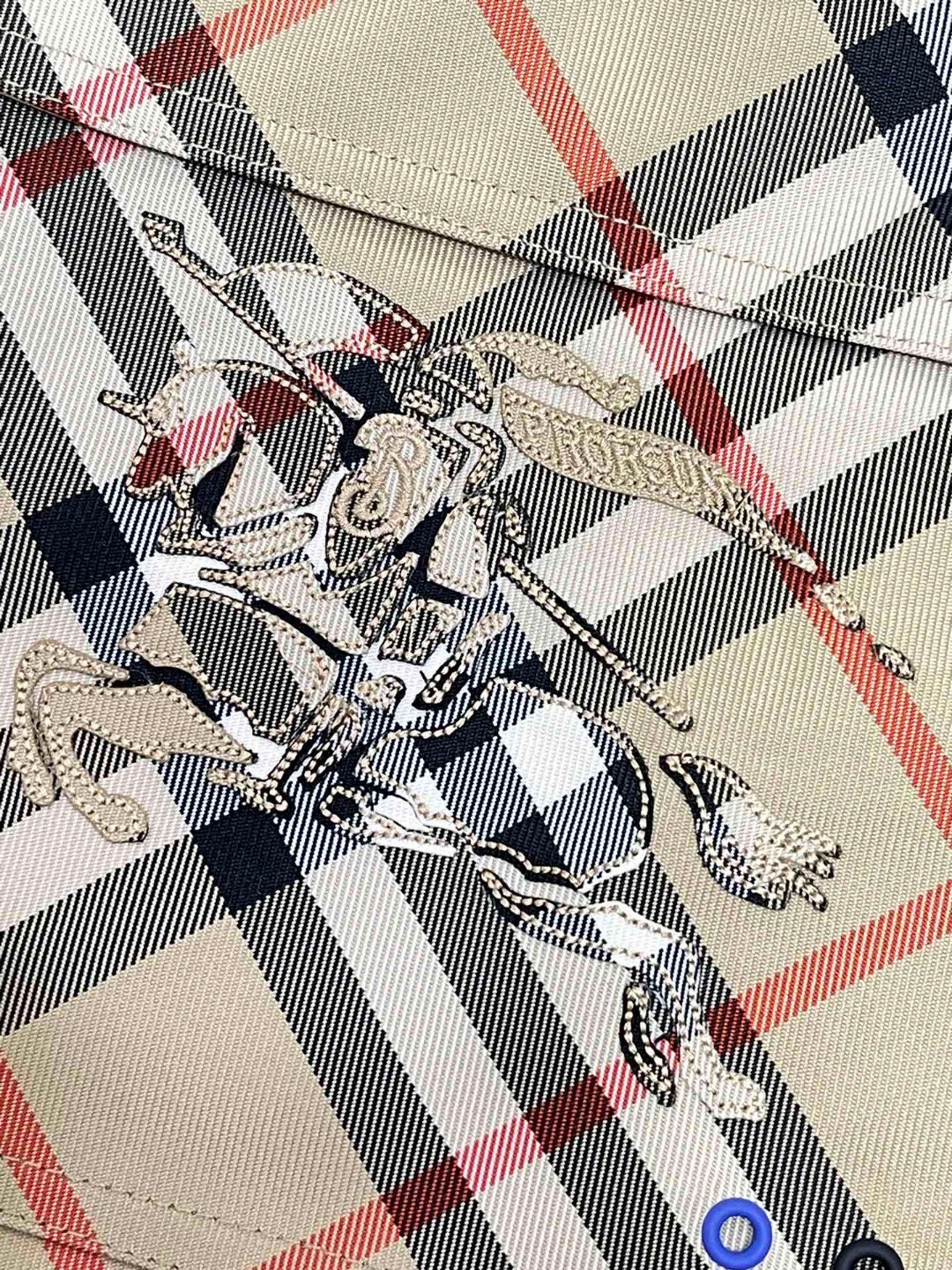 Burberry 巴宝莉 格纹口袋刺绣战马图案松紧腰短裤 裤子 休闲裤 米色 