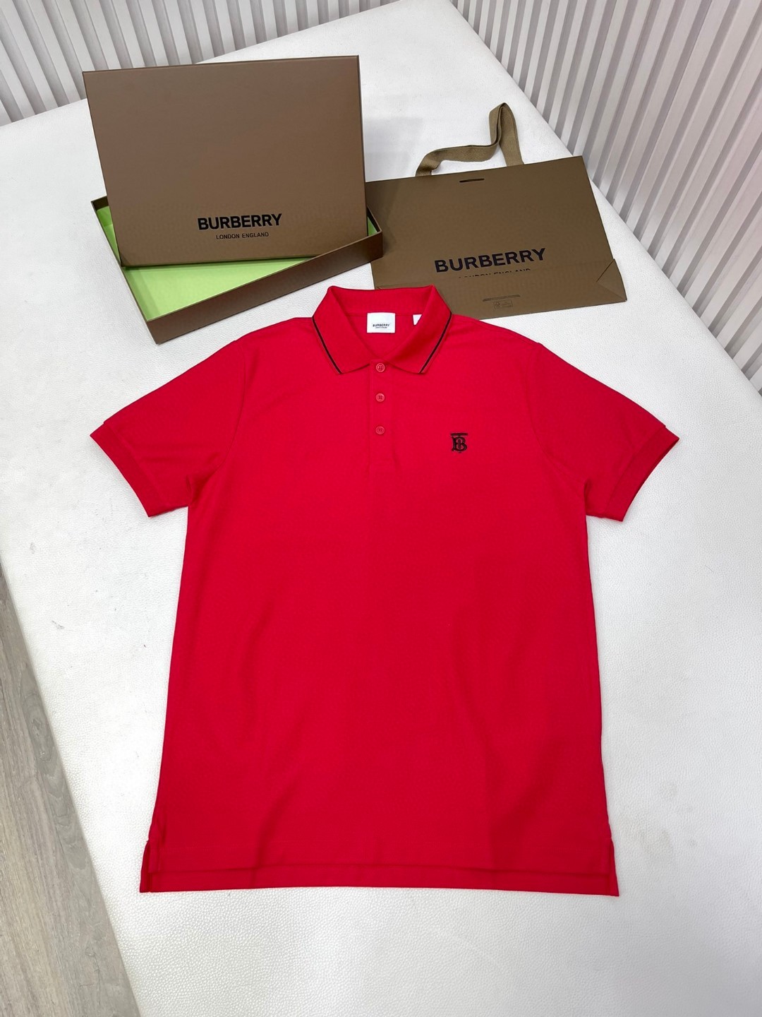 Burberry 巴宝莉 撞色字母logo刺绣Polo衫 短袖 T恤 圆领 短款 夏季 黑色 白色 酒红色 8017003-A1189