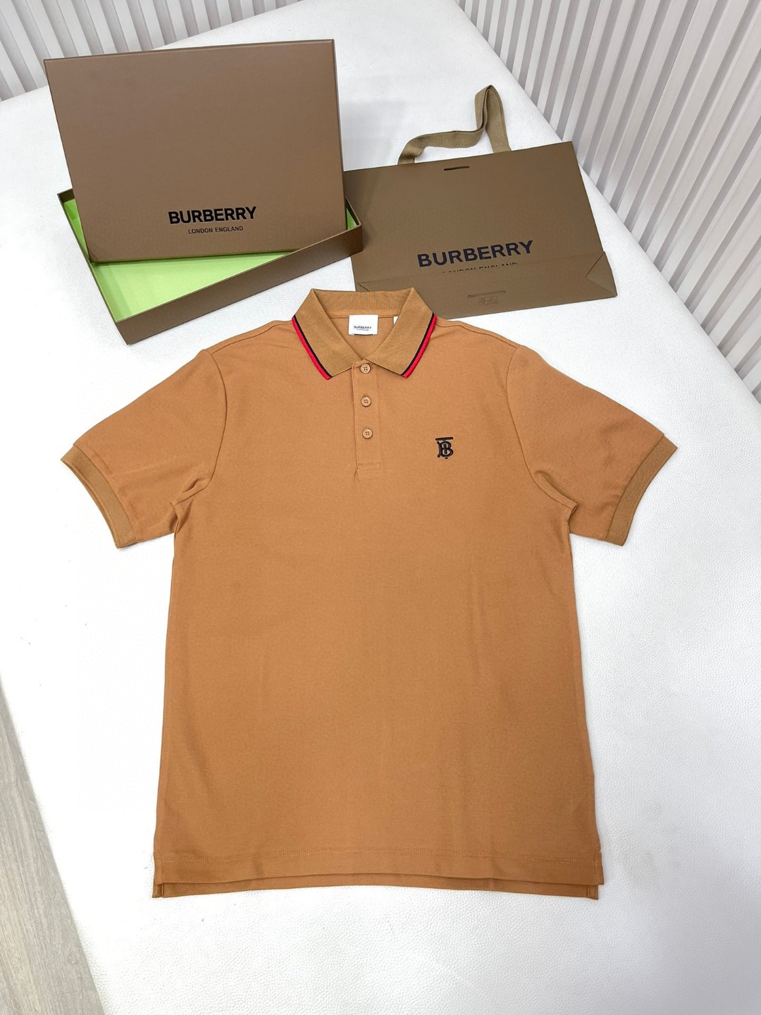 Burberry 巴宝莉 撞色字母logo刺绣Polo衫 短袖 T恤 圆领 短款 夏季 黑色 白色 酒红色 8017003-A1189