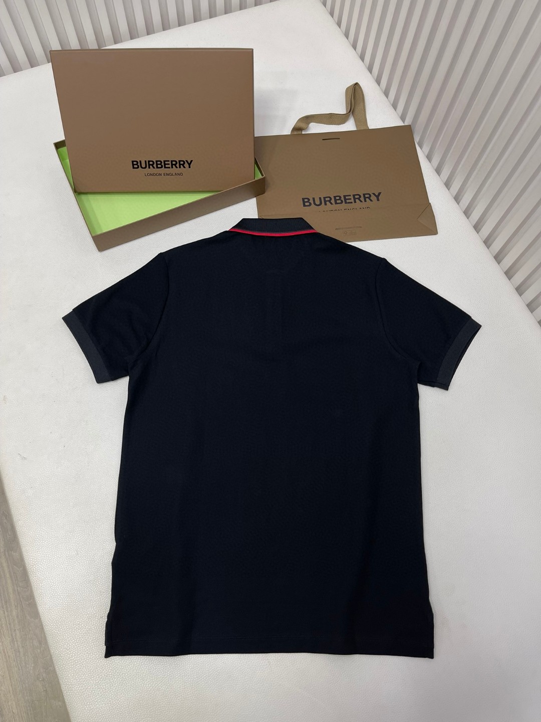 Burberry 巴宝莉 撞色字母logo刺绣Polo衫 短袖 T恤 圆领 短款 夏季 黑色 白色 酒红色 8017003-A1189