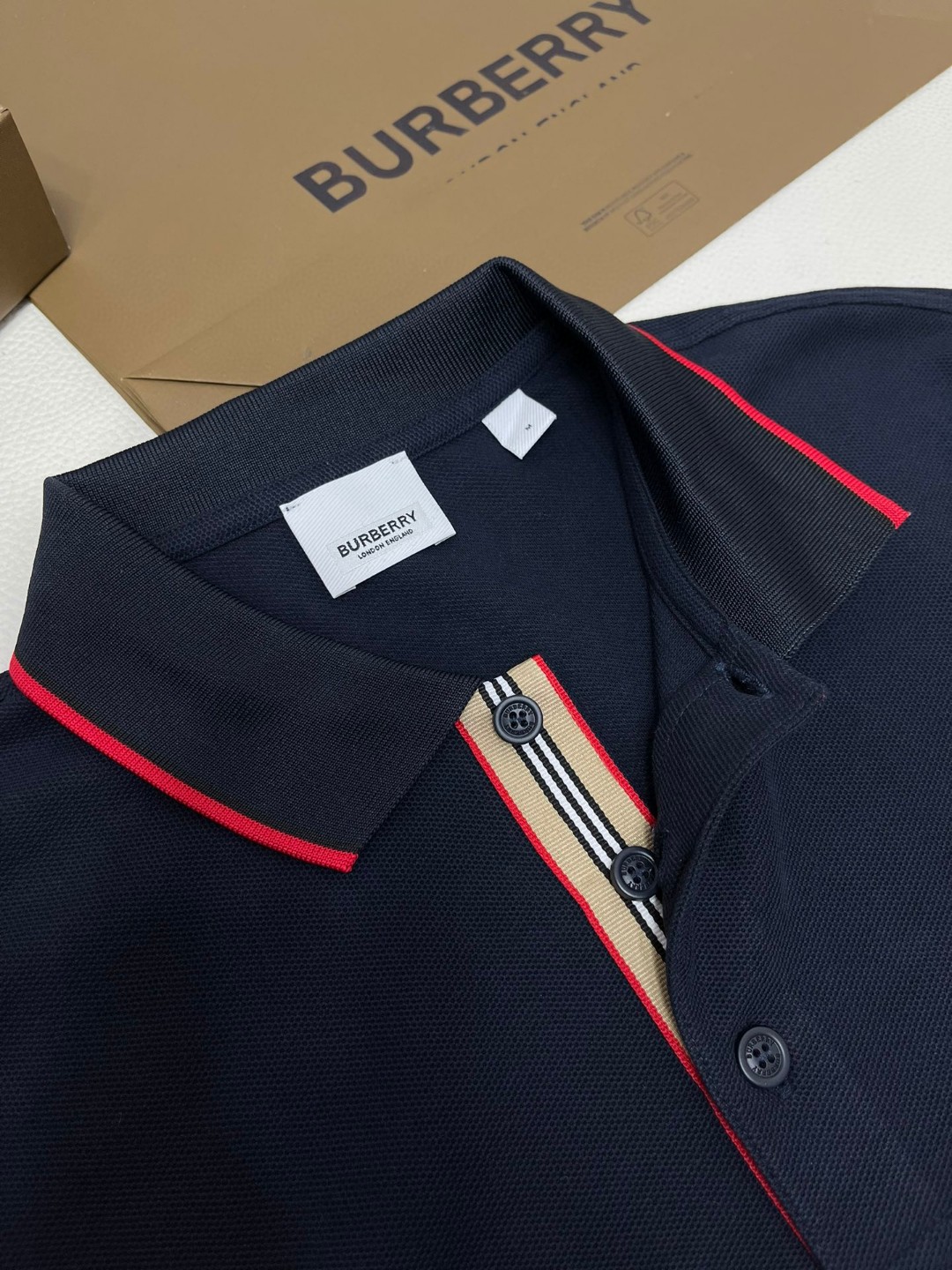 Burberry 巴宝莉 撞色字母logo刺绣Polo衫 短袖 T恤 圆领 短款 夏季 黑色 白色 酒红色 8017003-A1189