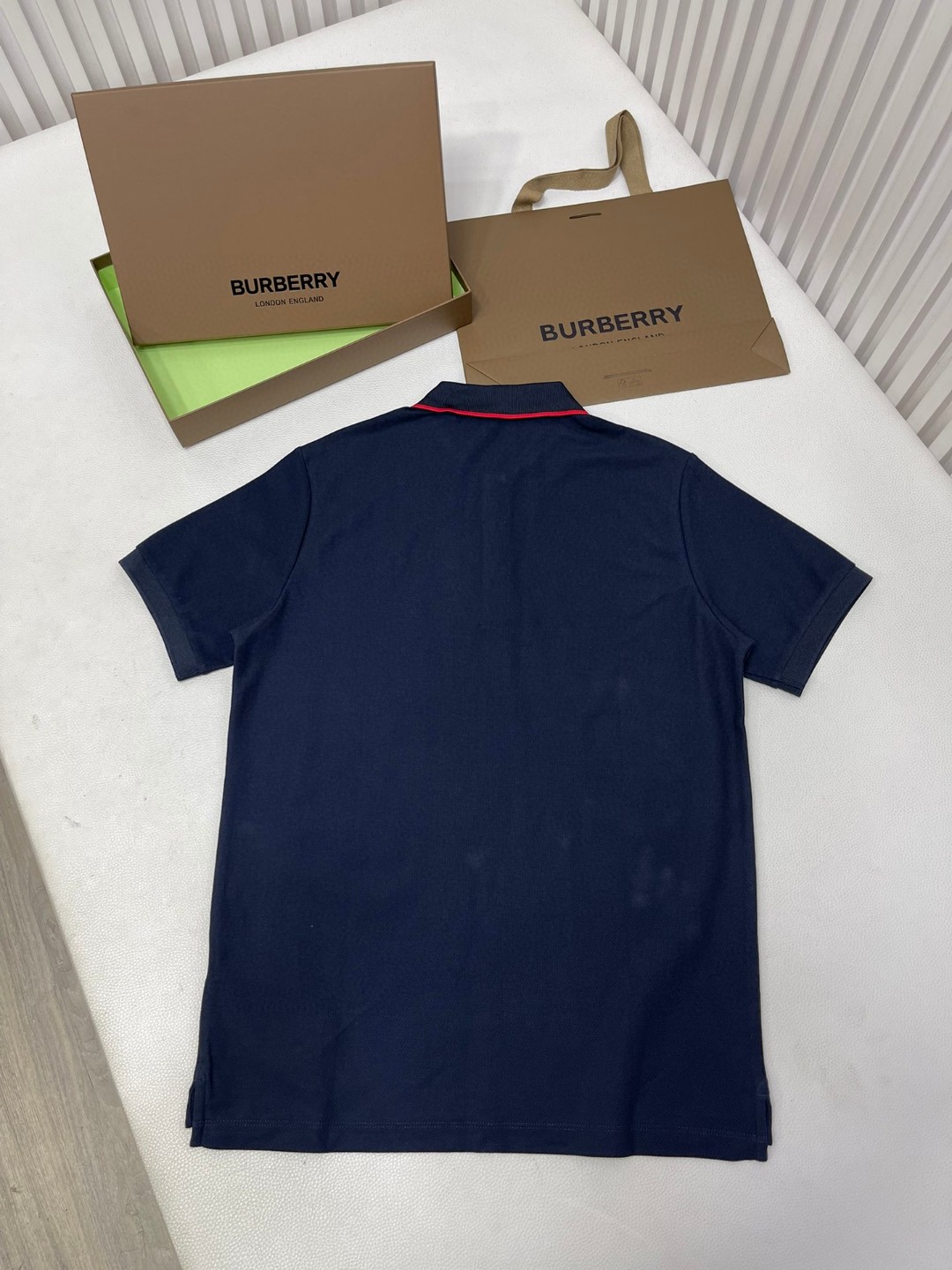 Burberry 巴宝莉 撞色字母logo刺绣Polo衫 短袖 T恤 圆领 短款 夏季 黑色 白色 酒红色 8017003-A1189