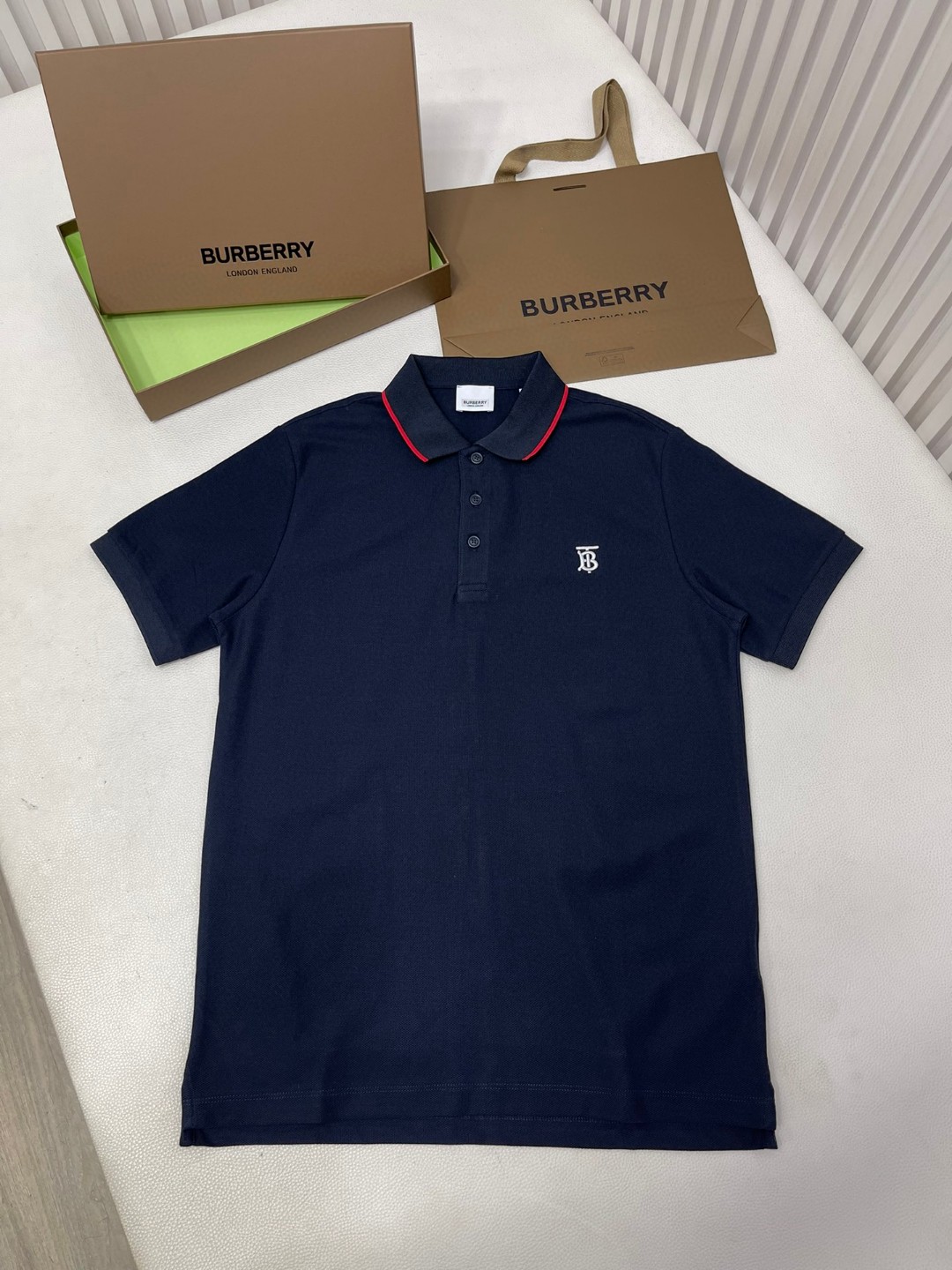 Burberry 巴宝莉 撞色字母logo刺绣Polo衫 短袖 T恤 圆领 短款 夏季 黑色 白色 酒红色 8017003-A1189