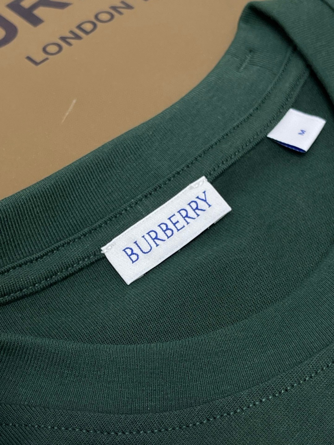 Burberry 巴宝莉 纯色刺绣战马图案 短袖 T恤 圆领 短款 夏季 黑色 白色 豆绿色 墨绿色