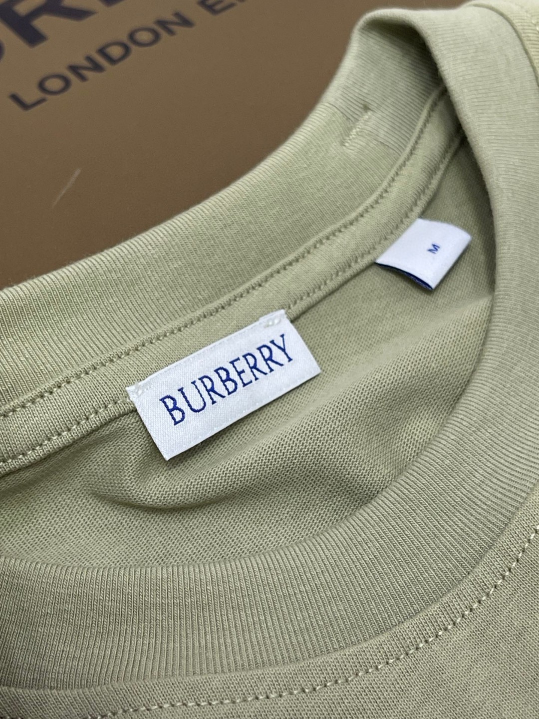 Burberry 巴宝莉 纯色刺绣战马图案 短袖 T恤 圆领 短款 夏季 黑色 白色 豆绿色 墨绿色