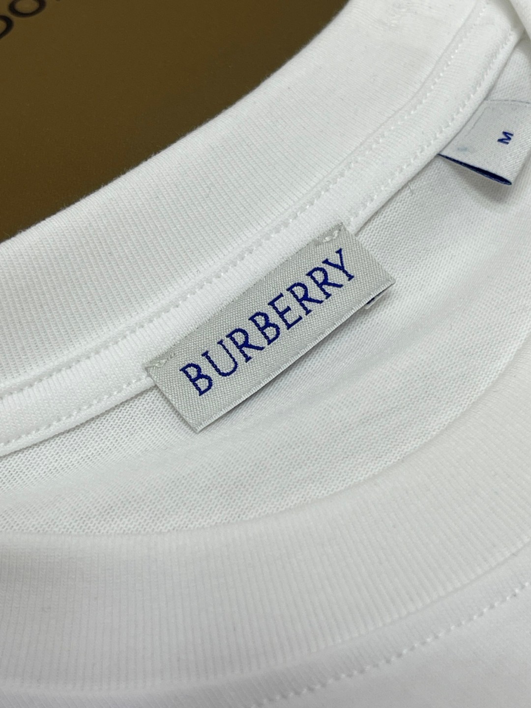 Burberry 巴宝莉 纯色刺绣战马图案 短袖 T恤 圆领 短款 夏季 黑色 白色 豆绿色 墨绿色