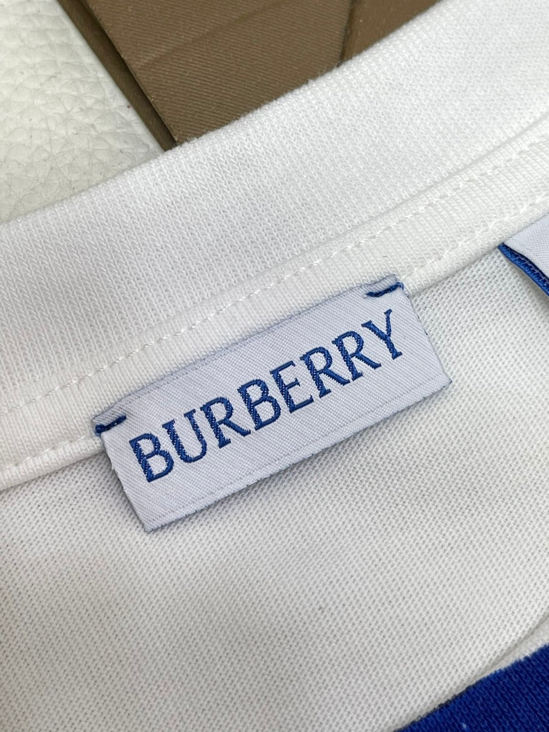 Burberry 巴宝莉 马术骑士印花图案 短袖 T恤 圆领 短款 夏季 白色 80907931