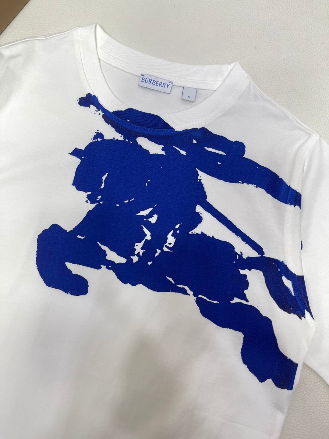 Burberry 巴宝莉 马术骑士印花图案 短袖 T恤 圆领 短款 夏季 白色 80907931