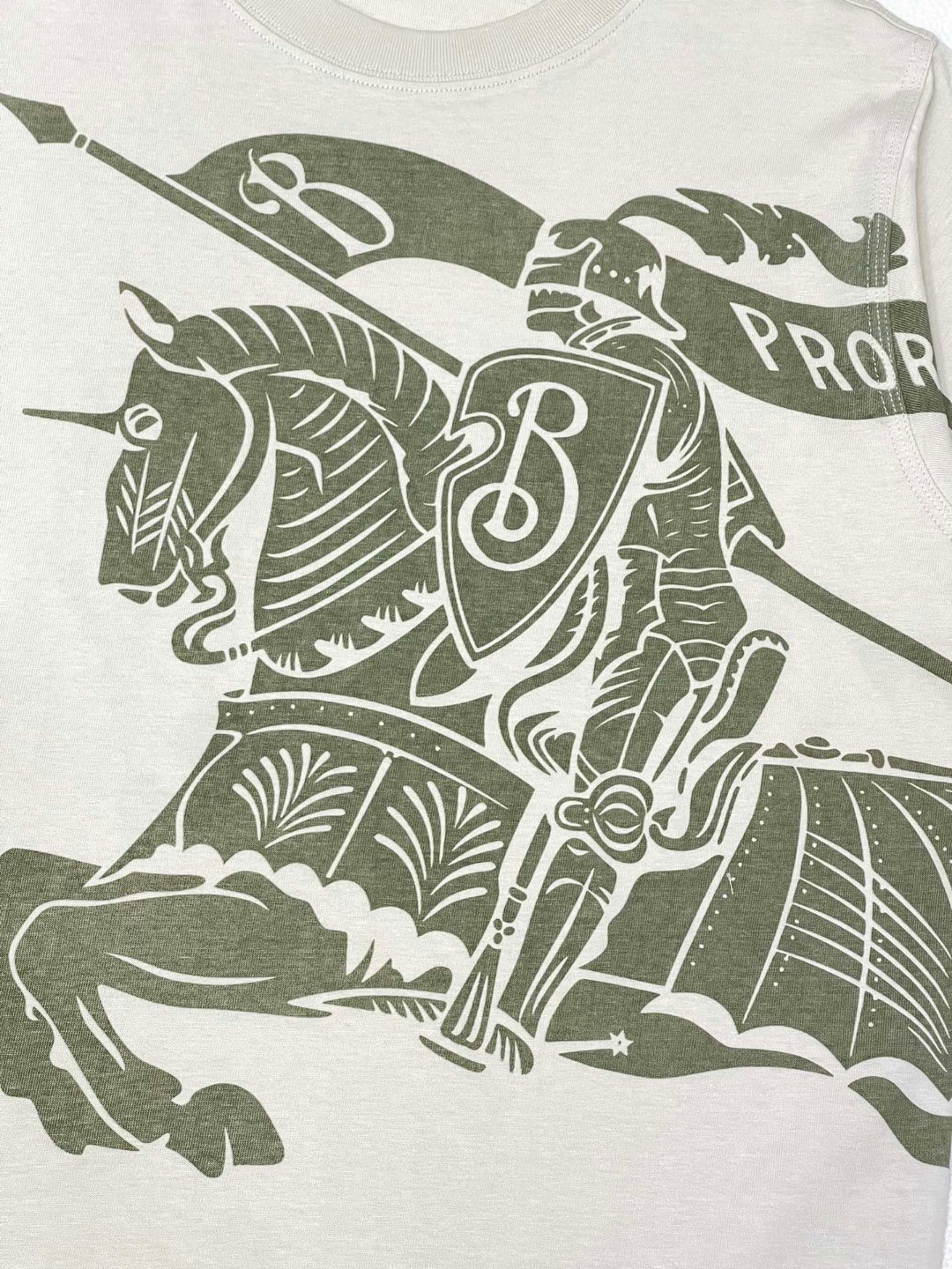 Burberry 巴宝莉 马术骑士印花图案 短袖 T恤 圆领 短款 夏季 米白色 80907881