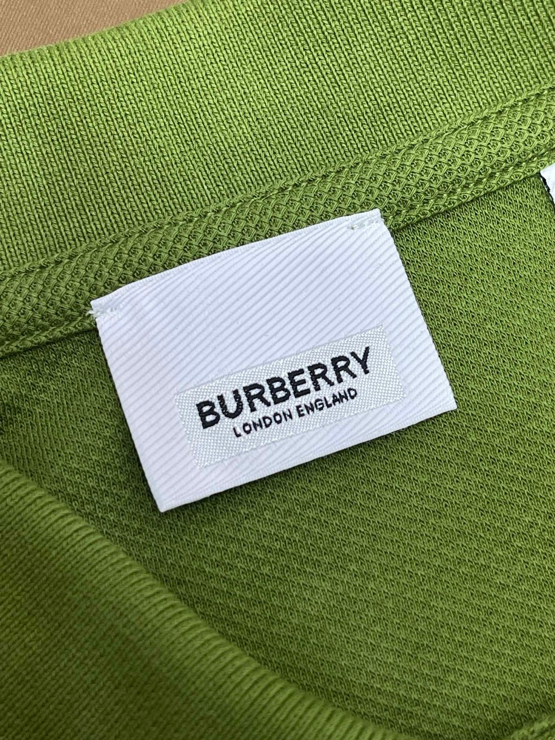 Burberry 巴宝莉 纯色橡木叶刺绣徽章Polo衫 短袖 T恤 圆领 短款 夏季 黑色 白色 80651791