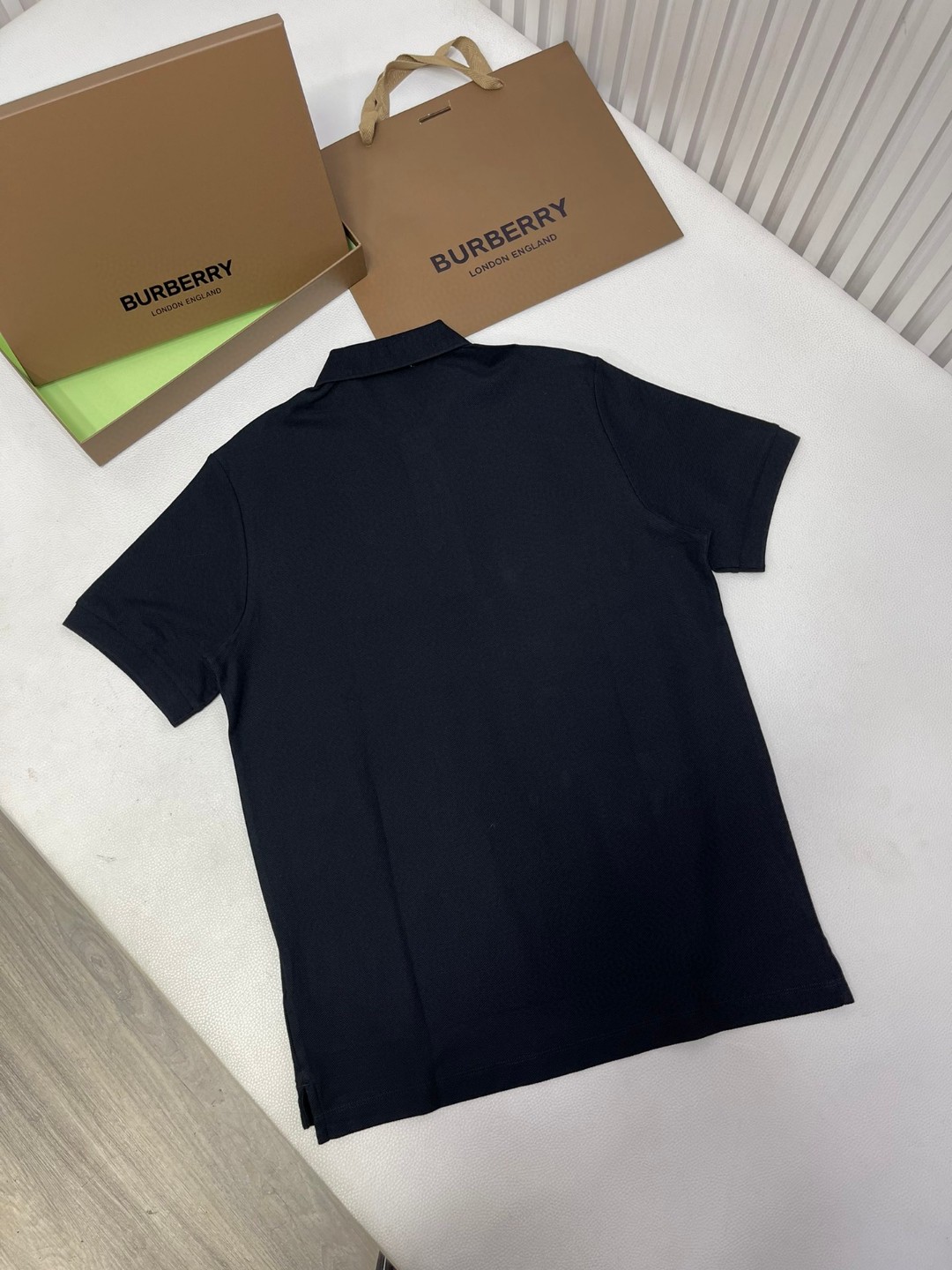 Burberry 巴宝莉 纯色橡木叶刺绣徽章Polo衫 短袖 T恤 圆领 短款 夏季 黑色 白色 80651791