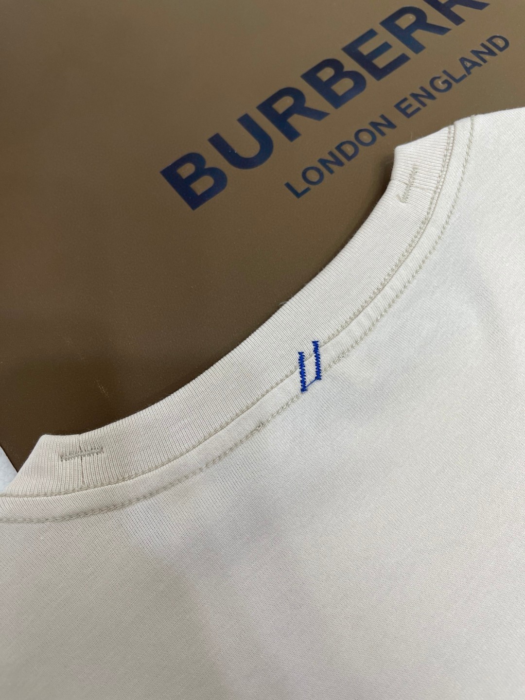 Burberry 巴宝莉 纯色战马图案徽标 短袖 T恤 圆领 短款 夏季 黑色 白色 绿色 80808141