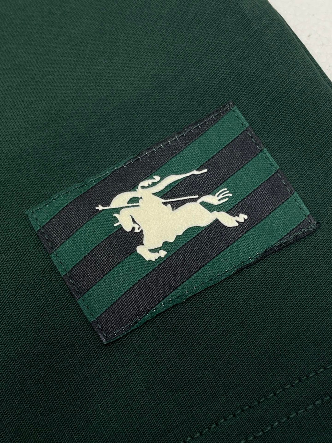 Burberry 巴宝莉 纯色战马图案徽标 短袖 T恤 圆领 短款 夏季 黑色 白色 绿色 80808141