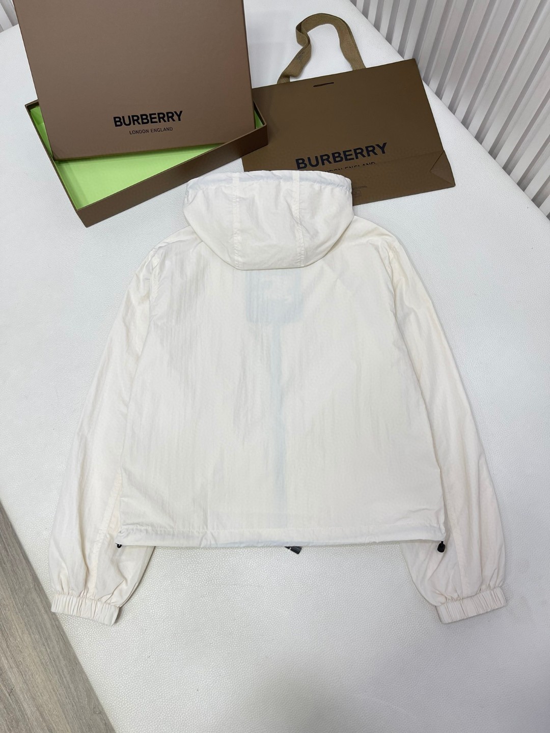 Burberry 巴宝莉 马术骑士徽标贴花连帽夹克 长袖 外套 秋冬款 蓝色