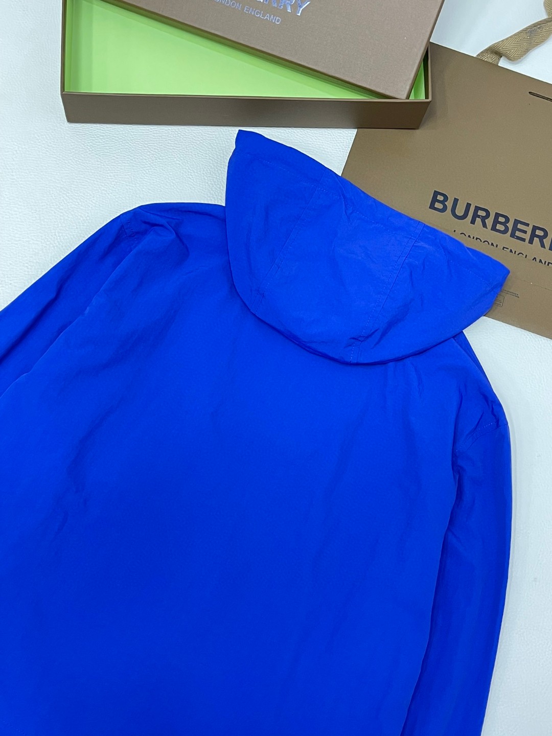 Burberry 巴宝莉 马术骑士徽标贴花连帽夹克 长袖 外套 秋冬款 蓝色