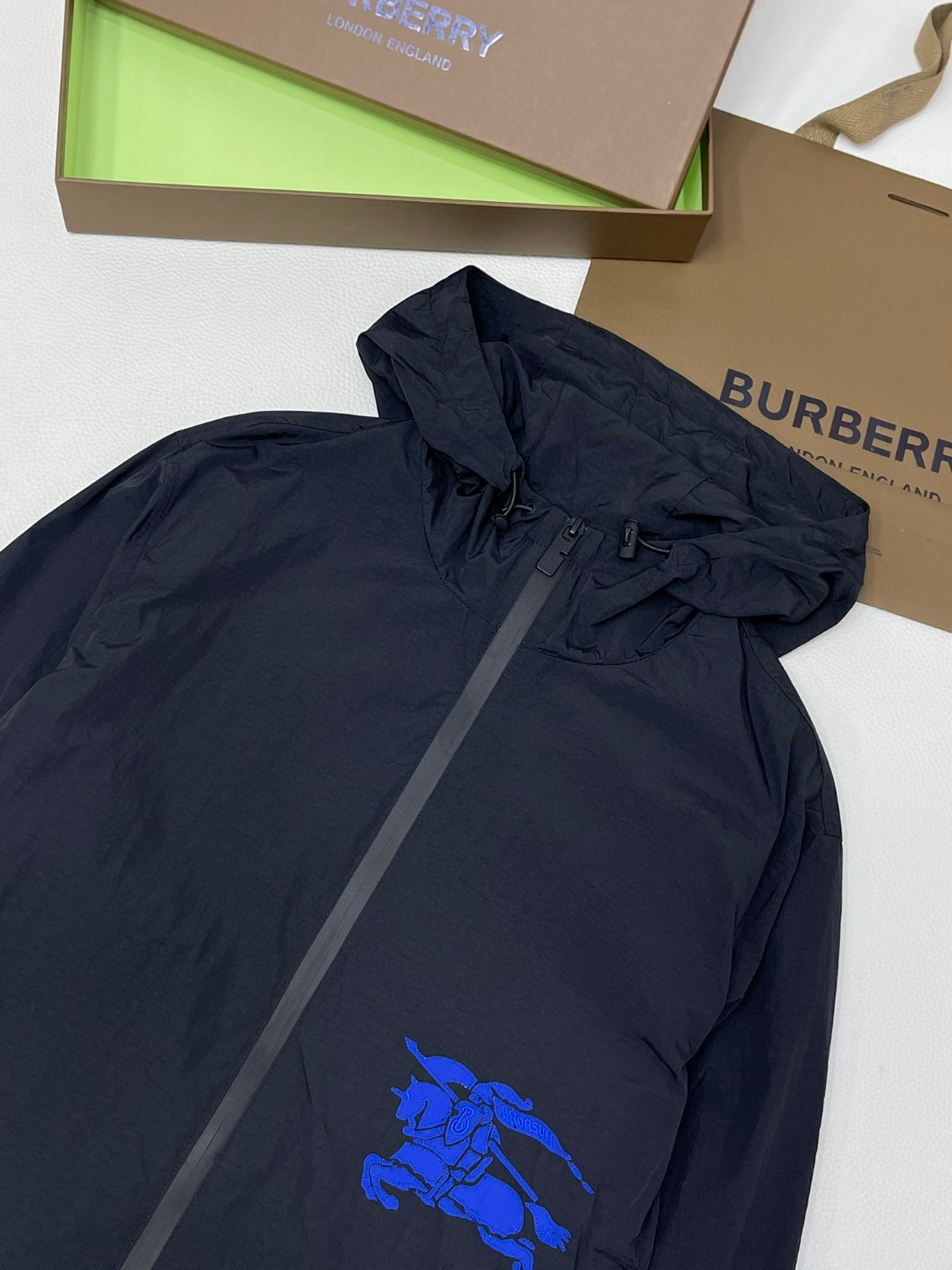 Burberry 巴宝莉 马术骑士徽标贴花连帽夹克 长袖 外套 秋冬款 蓝色