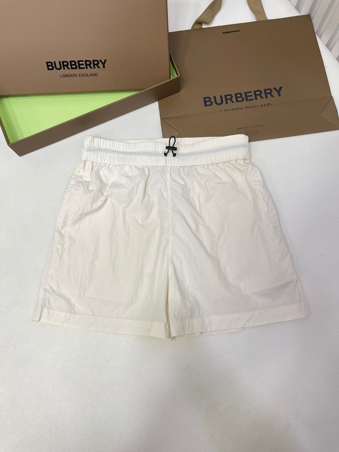 Burberry 巴宝莉 纯色刺绣战马图案松紧腰短裤 裤子 休闲裤 蓝色黑色