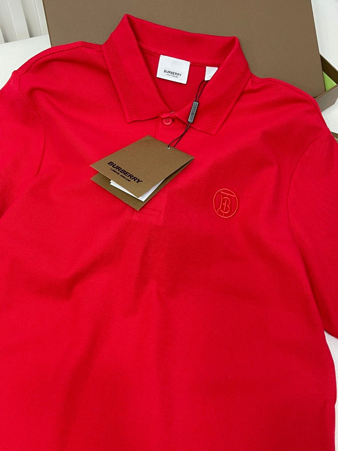 Burberry 巴宝莉 纯色胸口刺绣微标Polo衫 短袖 T恤 夏季 黑色 白色 藏蓝色 卡其色 红色 80831571