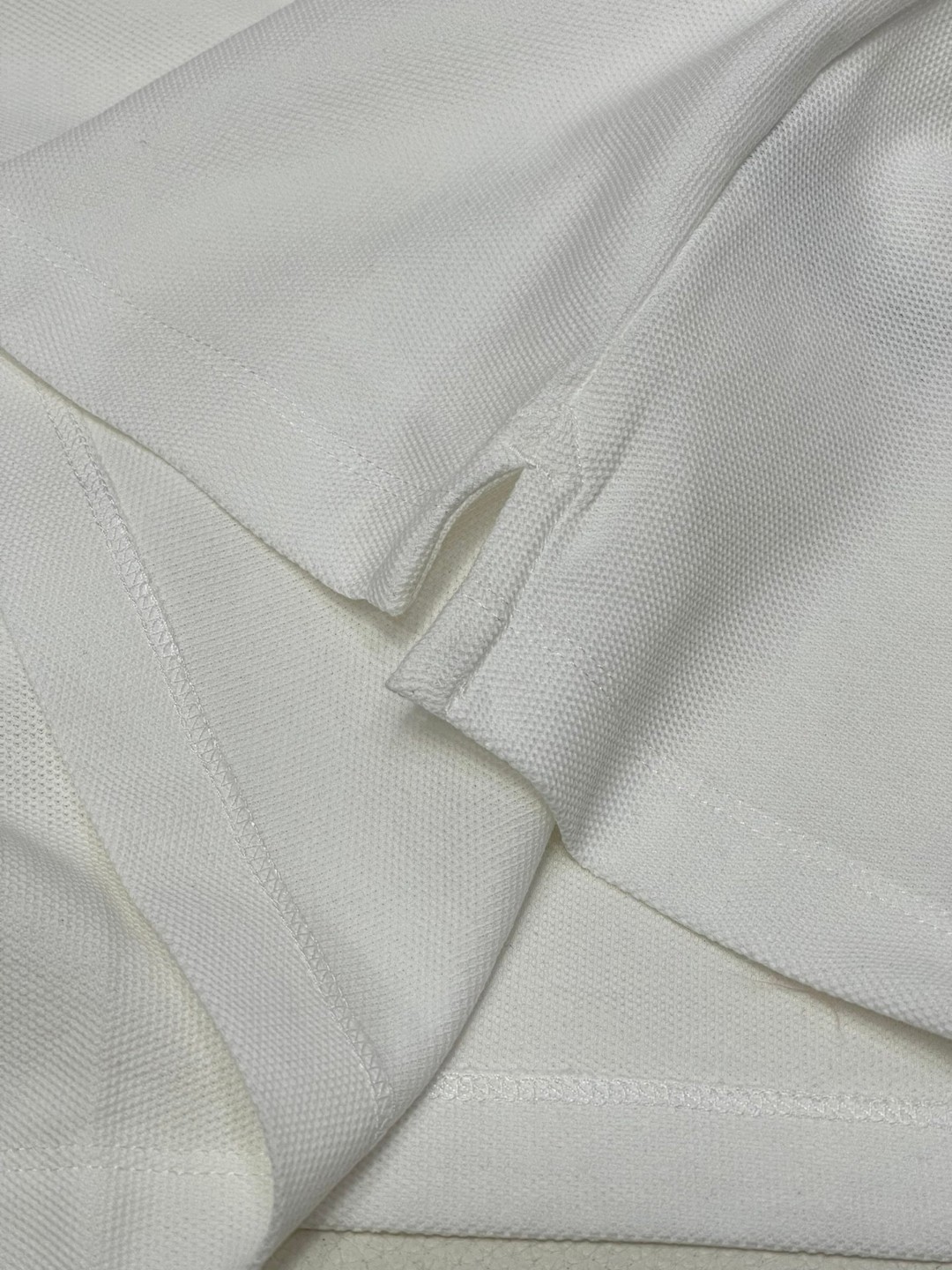 Burberry 巴宝莉 纯色胸口刺绣微标Polo衫 短袖 T恤 夏季 黑色 白色 藏蓝色 卡其色 红色 80831571