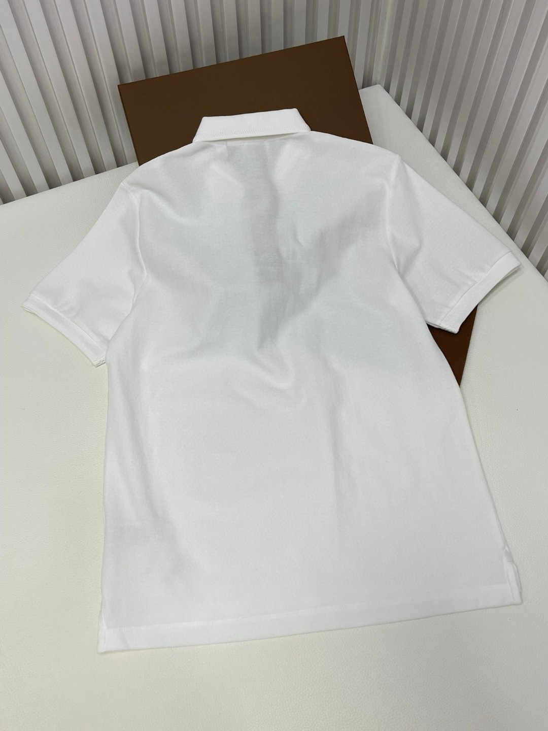 Burberry 巴宝莉 纯色胸口刺绣微标Polo衫 短袖 T恤 夏季 黑色 白色 藏蓝色 卡其色 红色 80831571