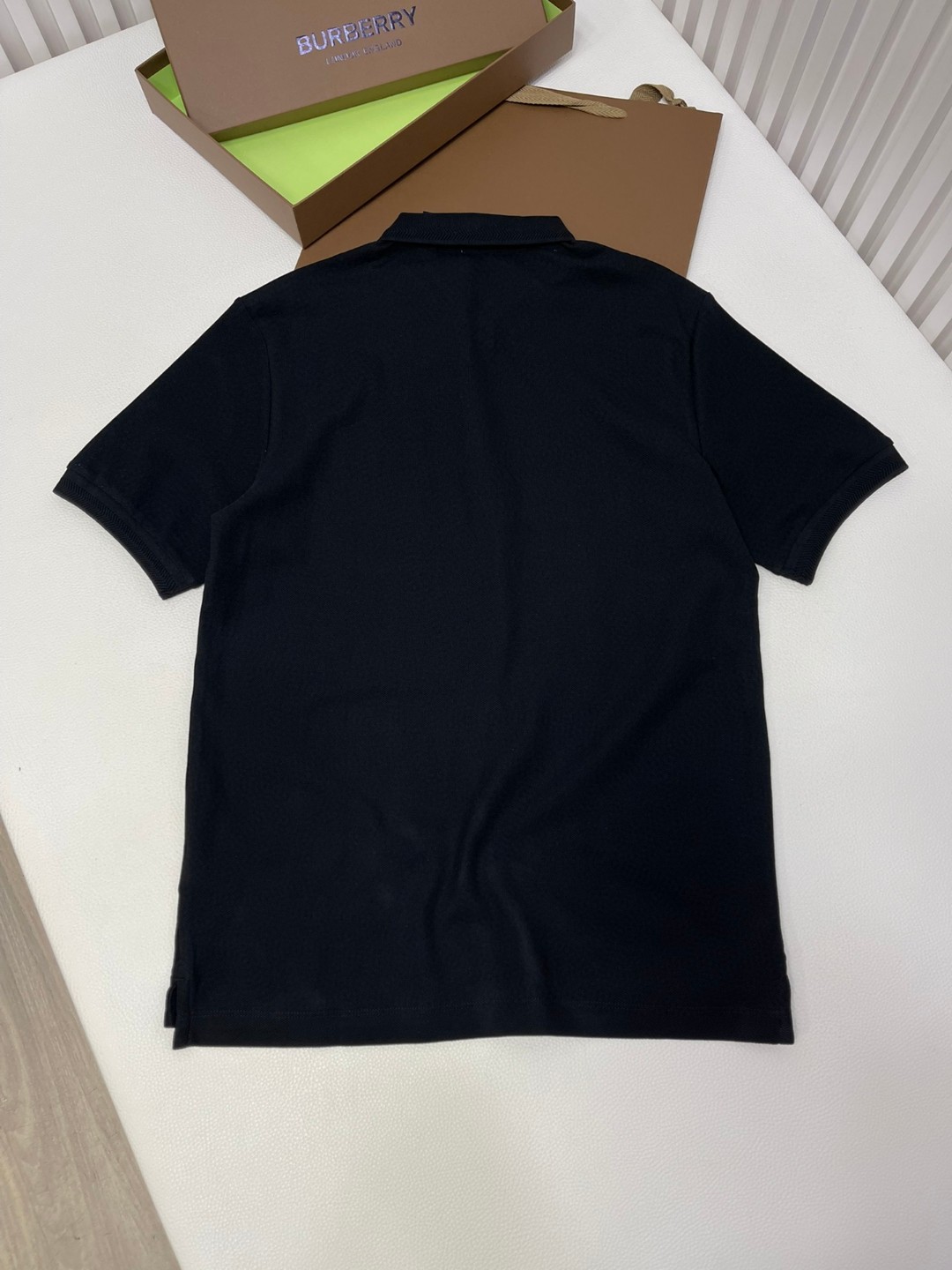 Burberry 巴宝莉 纯色胸口刺绣微标Polo衫 短袖 T恤 夏季 黑色 白色 藏蓝色 卡其色 红色 80831571