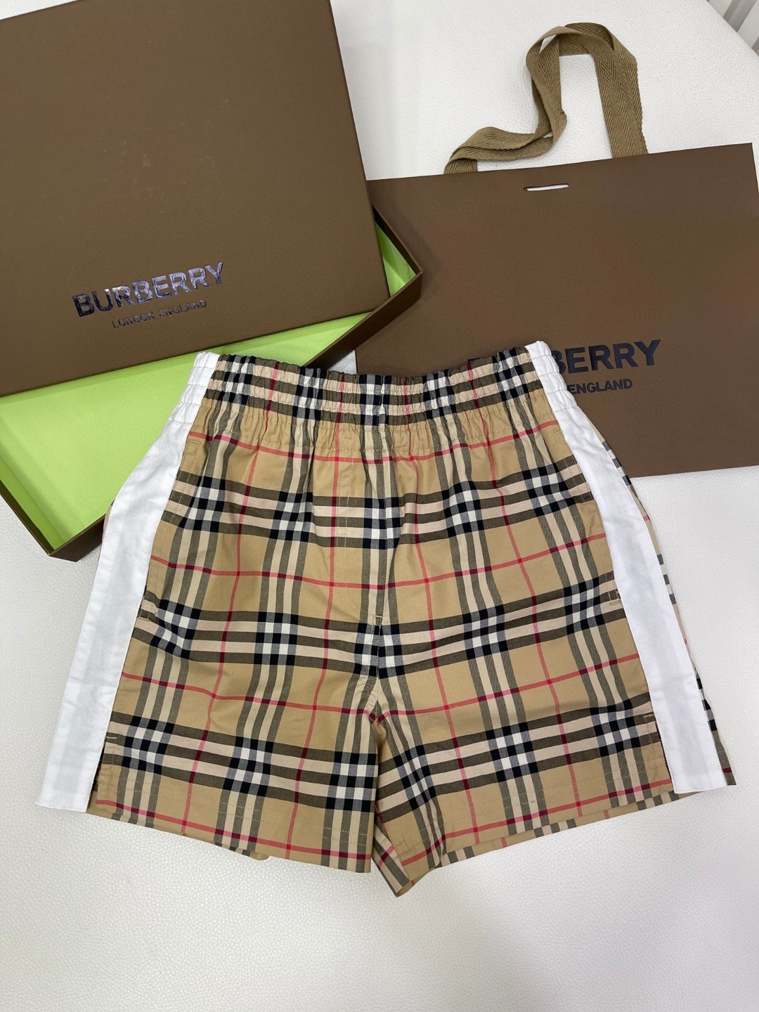 Burberry 巴宝莉 格纹松紧腰短裤 裤子 休闲裤 米白 米黑 80487261