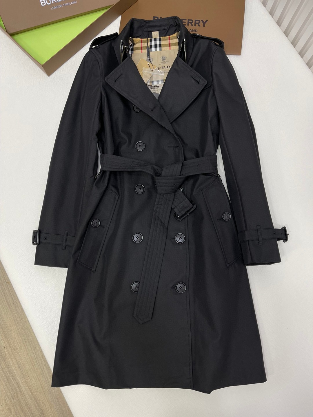 Burberry 巴宝莉 英伦风纯色翻领双排扣风衣 夹克 外套 长袖 长款 秋冬款 杏色 黑色 80457761
