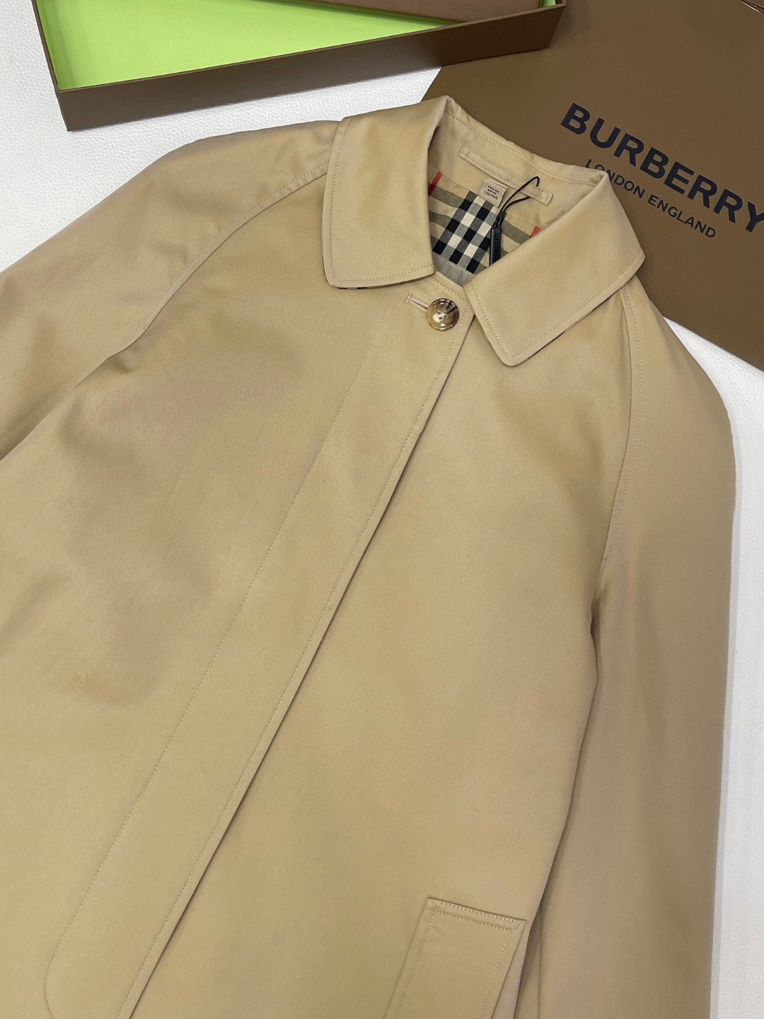 Burberry 巴宝莉 纯色翻领单排扣风衣 夹克 外套 长袖 长款 秋冬款 卡其色 黑色 80647331