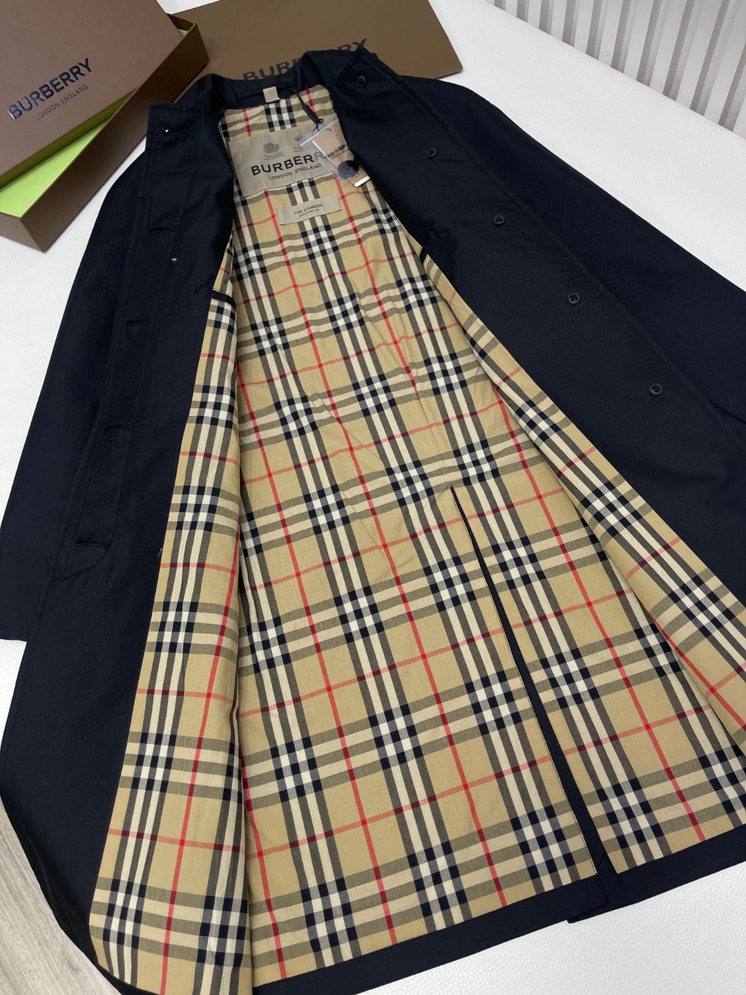 Burberry 巴宝莉 纯色翻领单排扣风衣 夹克 外套 长袖 长款 秋冬款 卡其色 黑色 80647331