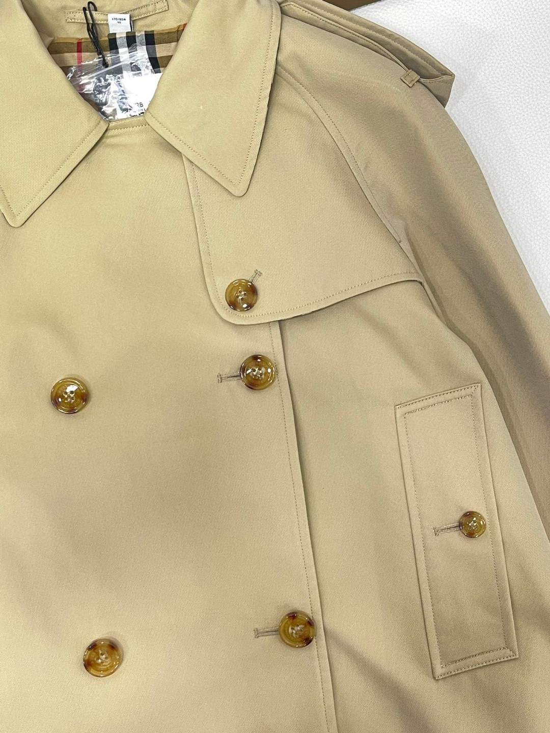 Burberry 巴宝莉 纯色翻领双排扣风衣 夹克 长袖 外套 长款 秋冬款 卡其色  黑色 80793801