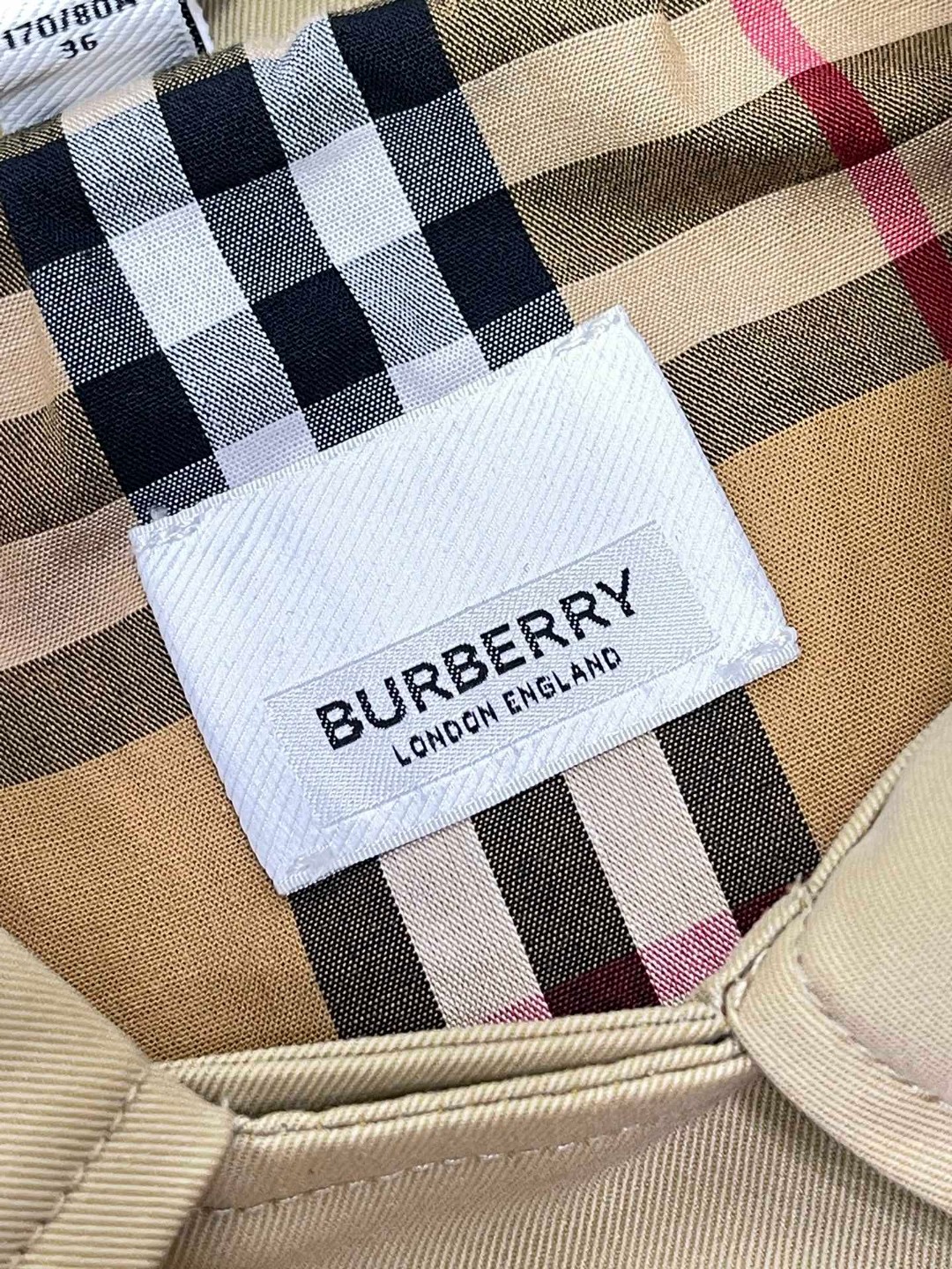 Burberry 巴宝莉 纯色翻领双排扣风衣 夹克 长袖 外套 长款 秋冬款 卡其色  黑色 80793801